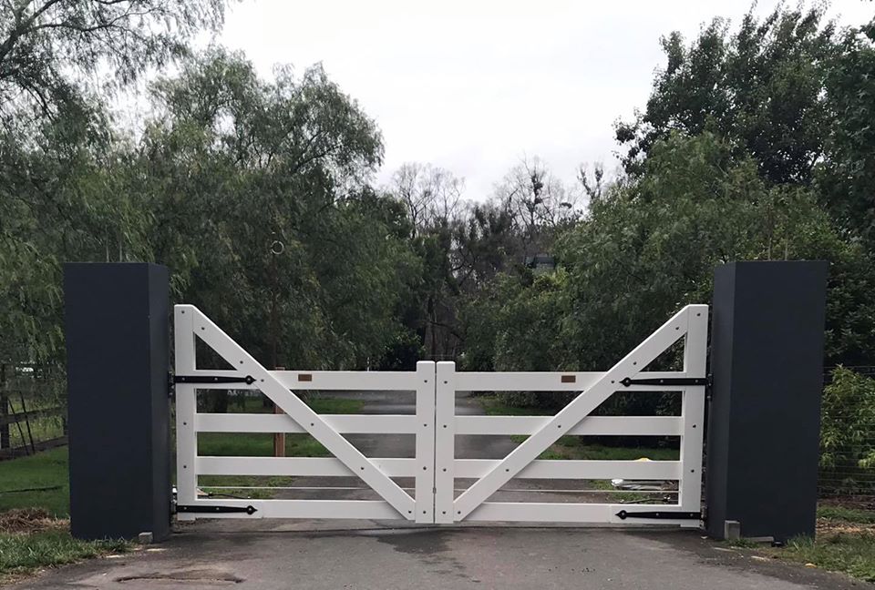 Custom Ranch Style Gate - Blackwood Country Gates
